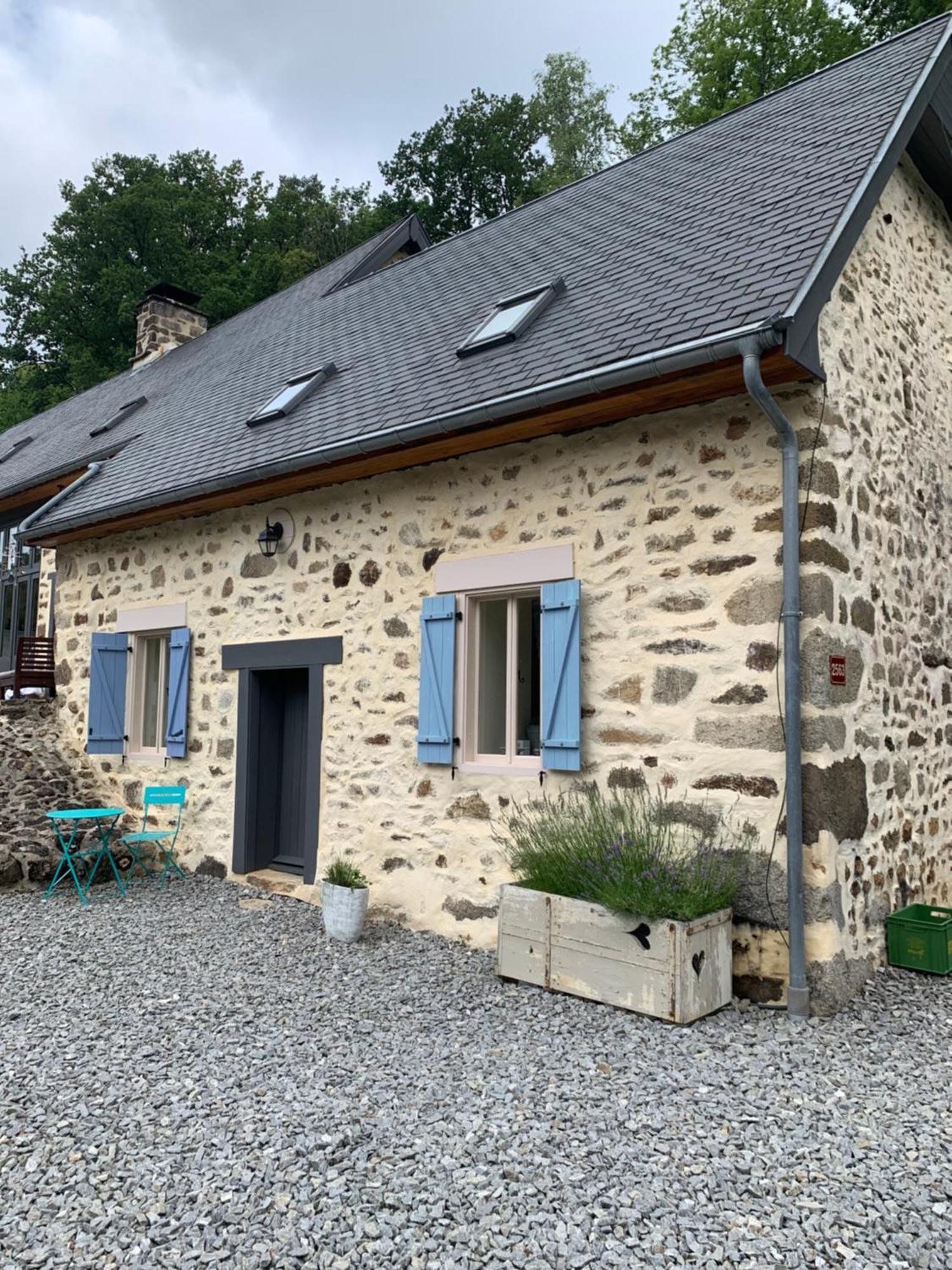 Gite Maison Du Trottoir, Sussac Екстериор снимка